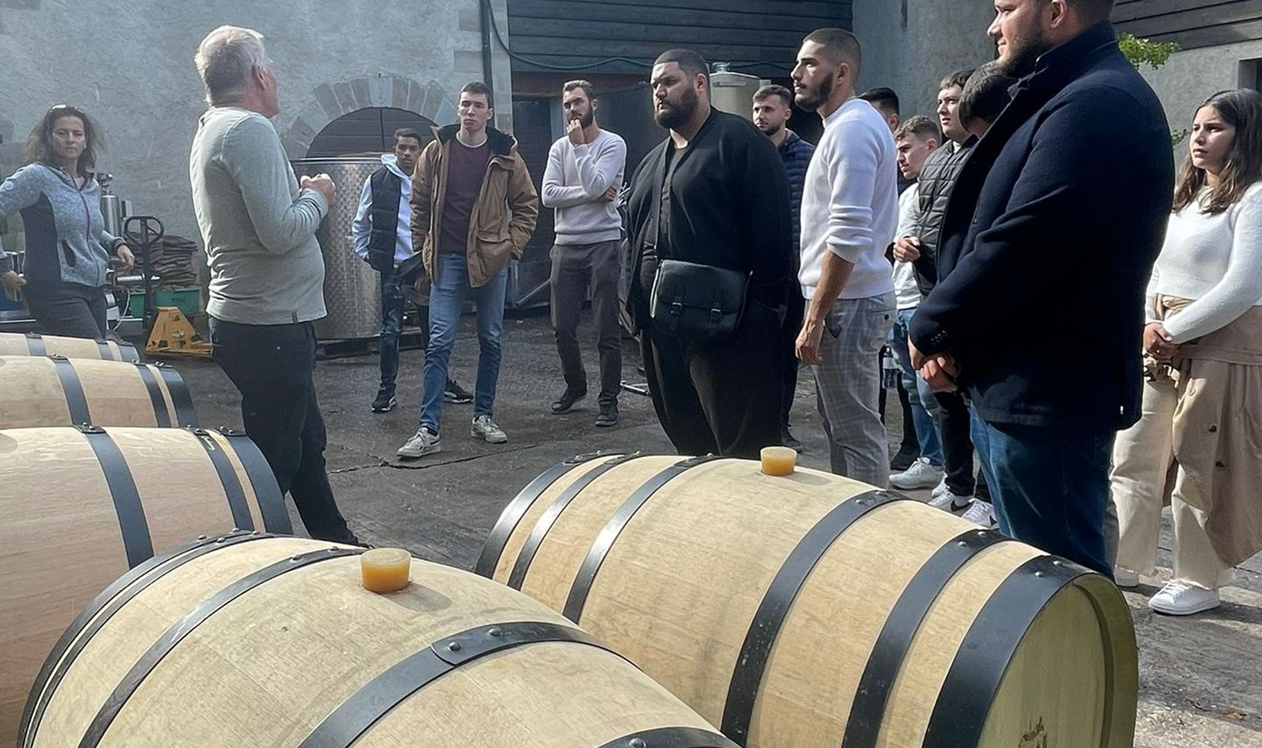 Bannière étudiants EE au Château-du-Crest à Jussy