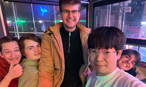 Témoignage out - Seoul - Thibault Cart - Photo de groupe
