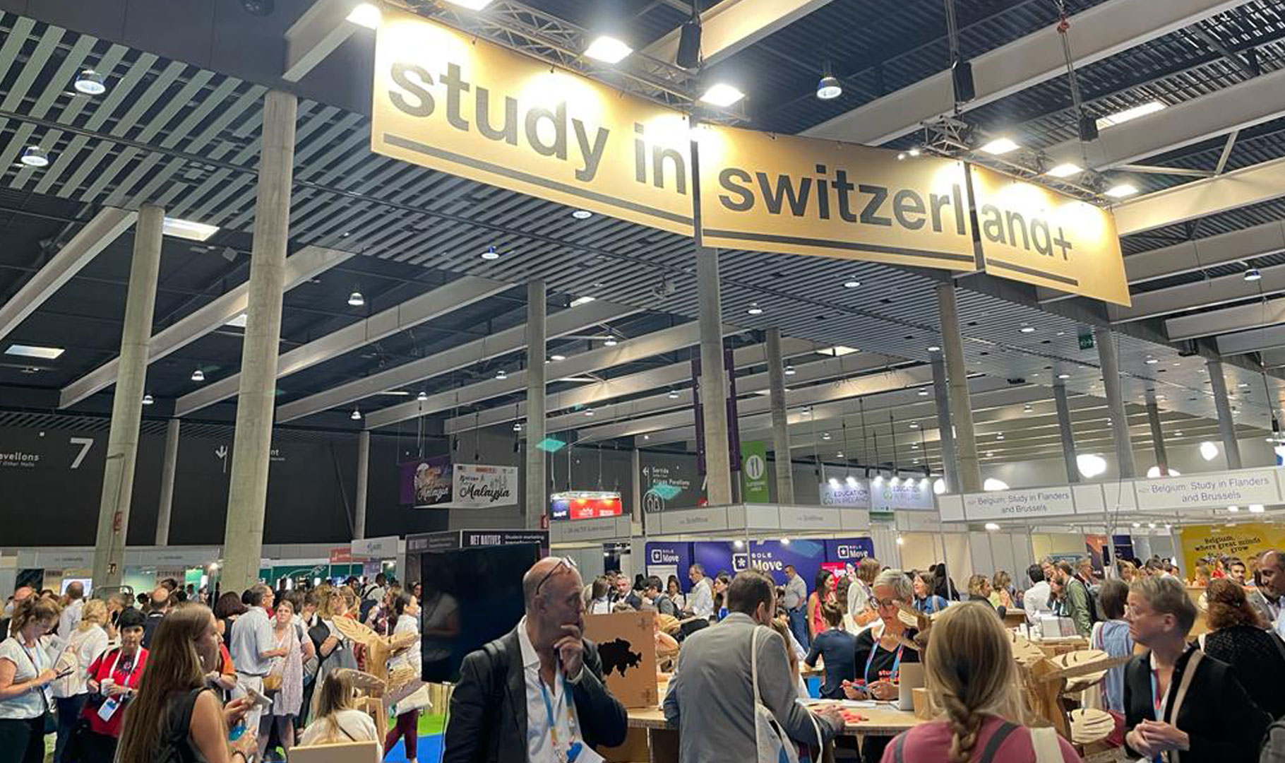 Bannière Study in Switzerland