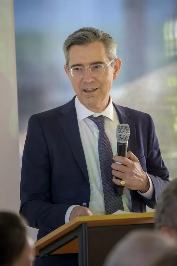Nicolas Montandon, Co-directeur EMBA HEG-Genève Nicolas Montandon, Co-directeur EMBA HEG-Genève
