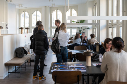 Bureau des admissions pendant les portes ouvertes HEM